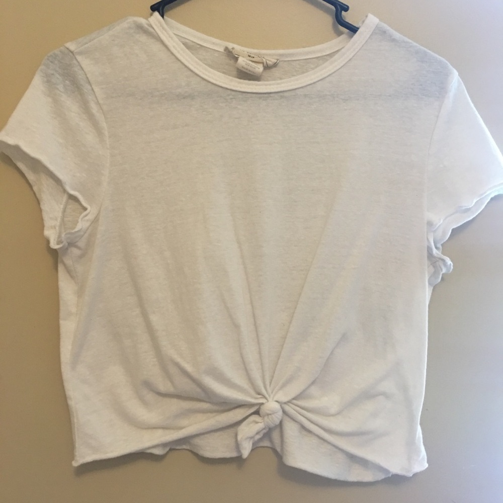 White tied half shirt